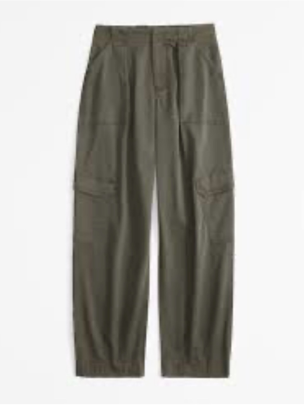 NWT Abercrombie & Fitch Women’s Mid Rise Barrel Cargo • 33